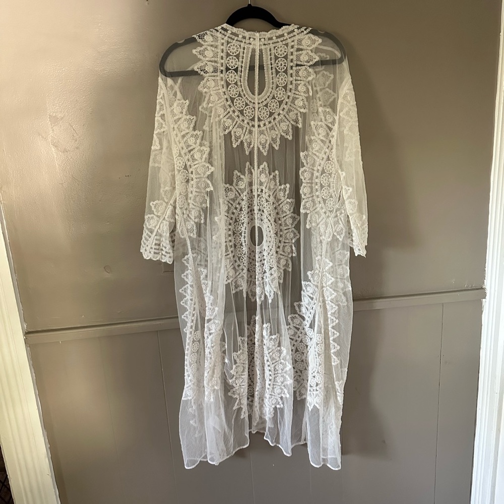 OS Rachel Zoe white elbow length kimono